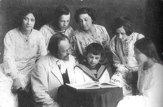 E.N. Chirikov and family